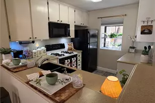 700 E Lake, Orange, CA 92866 - Photo 7