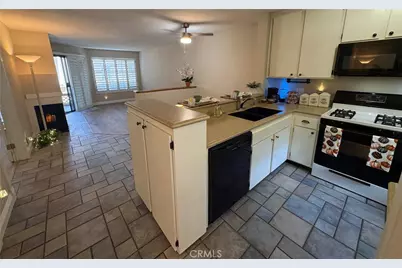 700 E Lake #67, Orange, CA 92866 - Photo 5