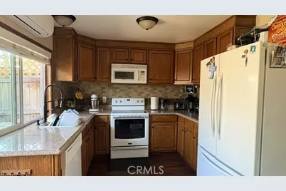321 Carriage Dr. #D, Santa Ana, CA 92707 - Photo 5