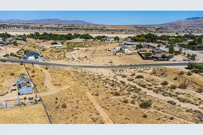 10656 Choiceana, Hesperia, CA 92345 - Photo 13
