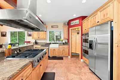 649 Sutter, Lake Arrowhead, CA 92352 - Photo 7