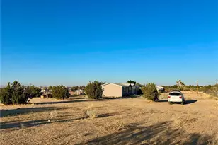 292 Lindero Rd, Pinon Hills, CA 92372 - Photo 15