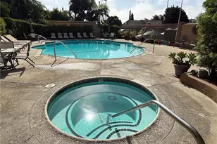 306 Coral Reef, Huntington Beach, CA 92648 - Photo 5