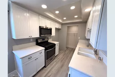 306 Coral Reef #50, Huntington Beach, CA 92648 - Photo 7