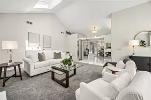 201 Barcelona, Fullerton, CA 92835 - Photo 9