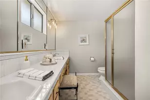 201 Barcelona, Fullerton, CA 92835 - Photo 39