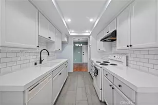 3663 Country Club Dr, Long Beach, CA 90807 - Photo 9