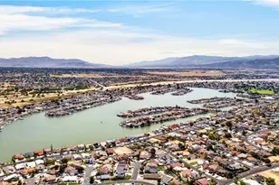 18075 Mariner, Victorville, CA 92395 - Photo 5