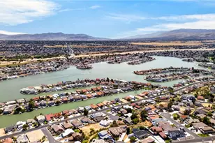 18075 Mariner, Victorville, CA 92395 - Photo 7