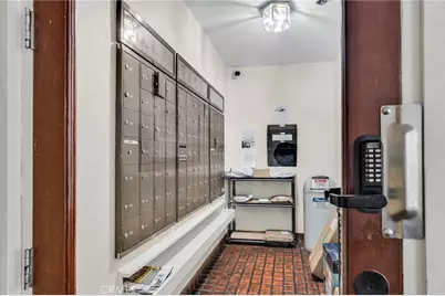 4260 Via Arbolada #205, Los Angeles, CA 90042 - Photo 41