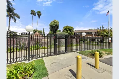 15500 Tustin Village #25, Tustin, CA 92780 - Photo 23