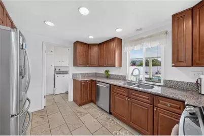 5444 Peacock Lane, Riverside, CA 92505 - Photo 13