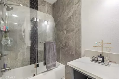2504 W Macarthur Boulevard #I, Santa Ana, CA 92704 - Photo 13
