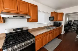 24524 S Avalon, Wilmington, CA 90744 - Photo 9