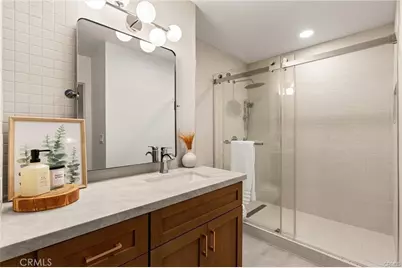 2101 N Hathaway, Santa Ana, CA 92705 - Photo 25