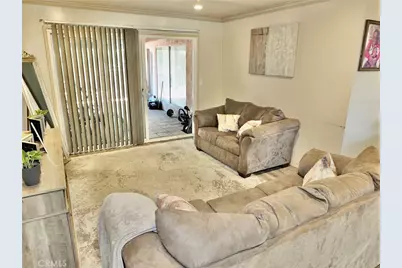 13912 S Parmelee, Compton, CA 90222 - Photo 3