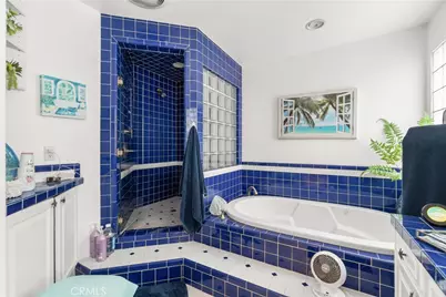 263 Corona Avenue, Long Beach, CA 90803 - Photo 13