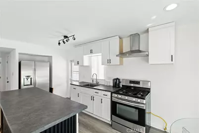1900 W. Artesia Blvd #4, Torrance, CA 90504 - Photo 5
