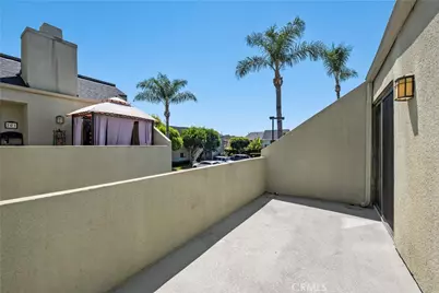 17652 Sergio Circle #202, Huntington Beach, CA 92647 - Photo 7
