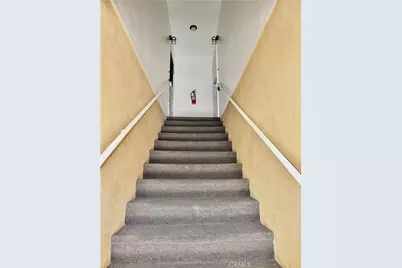 1724 E 1st Street #9, Long Beach, CA 90802 - Photo 7