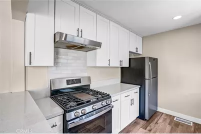 1861 S Redondo, Los Angeles, CA 90019 - Photo 33