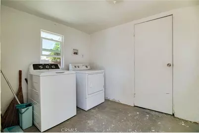 311 E Cummings Lane, Long Beach, CA 90805 - Photo 39