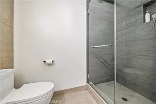 1111 S Grand Ave, Los Angeles, CA 90015 - Photo 23