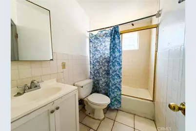 526 Nottingham, Santa Ana, CA 92703 - Photo 5