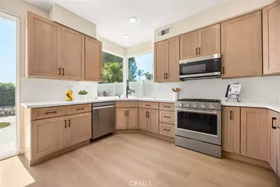1023 S Brianna Way, Anaheim Hills, CA 92808 - Photo 13