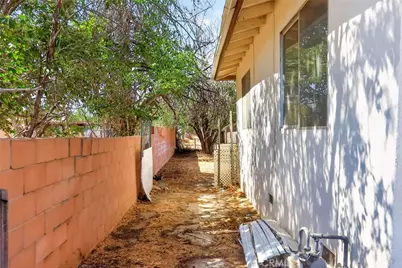 10142 E Avenue R14, Littlerock, CA 93543 - Photo 31