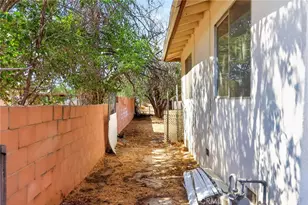 10142 E Ave R 14, Littlerock, CA 93543 - Photo 31