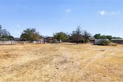 10142 E Avenue R14, Littlerock, CA 93543 - Photo 29