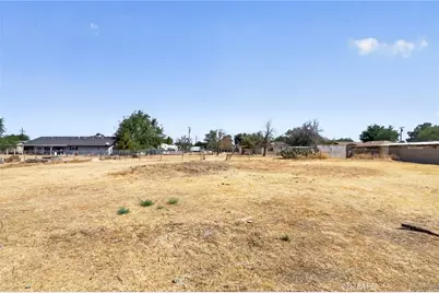 10142 E Avenue R14, Littlerock, CA 93543 - Photo 19