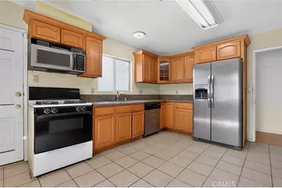 10142 E Avenue R14, Littlerock, CA 93543 - Photo 9