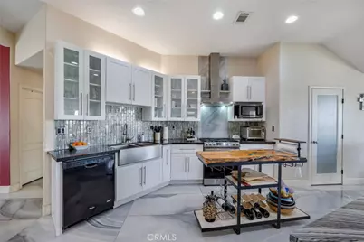 18166 Bangor, Hesperia, CA 92345 - Photo 7