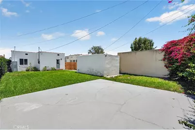 7611 S Hobart, Los Angeles, CA 90047 - Photo 17