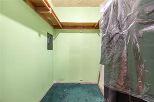 10400 Mary Ave, Los Angeles, CA 90002 - Photo 19