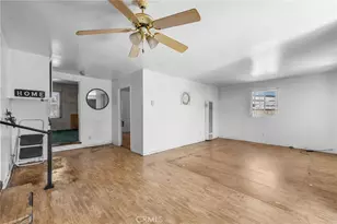 10400 Mary Ave, Los Angeles, CA 90002 - Photo 9