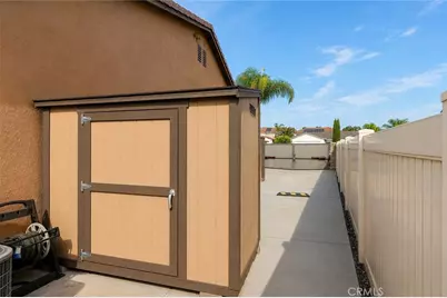 14862 Burrows, Eastvale, CA 92880 - Photo 31