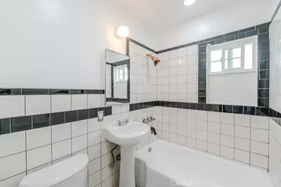 240 E South, Long Beach, CA 90805 - Photo 25