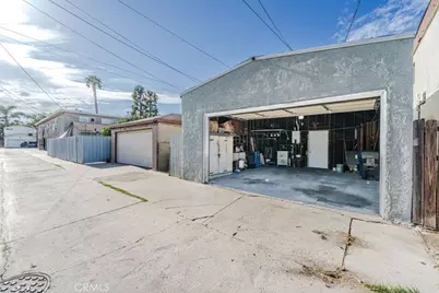 240 E South, Long Beach, CA 90805 - Photo 33