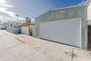 240 E S, Long Beach, CA 90805 - Photo 35