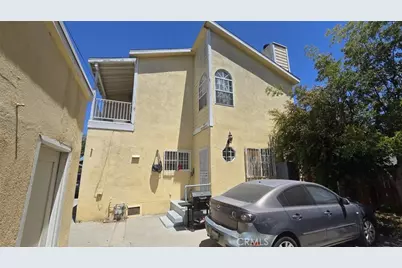 1326 E 9th Street, Long Beach, CA 90813 - Photo 9