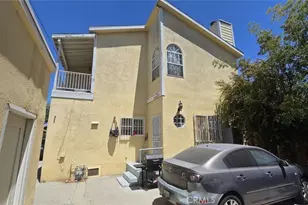 1326 E 9th St, Long Beach, CA 90813 - Photo 9
