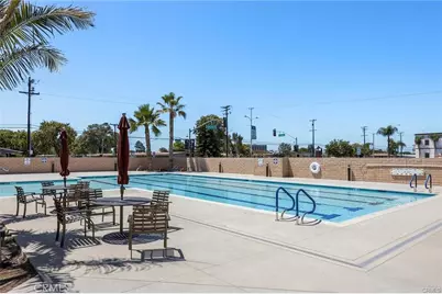 1800 Sunningdale 18B, Seal Beach, CA 90740 - Photo 33