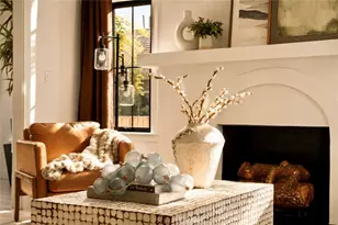 584 N Plymouth, Los Angeles, CA 90004 - Photo 11