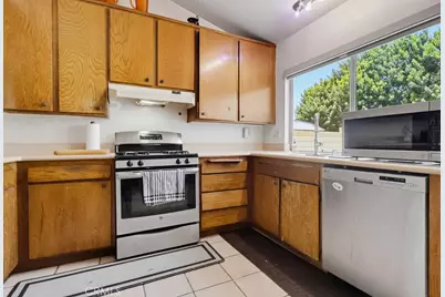 12131 Smokie Lane, Cerritos, CA 90703 - Photo 21