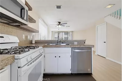 12750 Centralia #130, Lakewood, CA 90715 - Photo 17