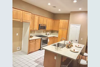 938 Brownie, Beaumont, CA 92223 - Photo 5