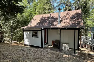 445 Shingle Mill Creek Rd, Crestline, CA 92325 - Photo 11